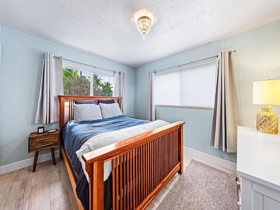 4th image of 1869 Circle Dr