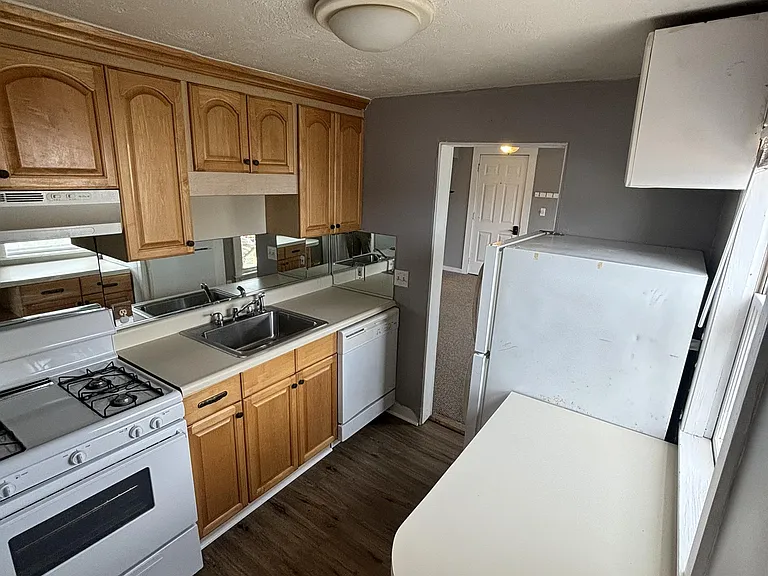 232 Ocean St #3 — Photo 3