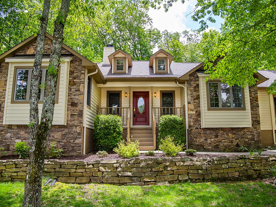1st image of 165 Havenridge Cir