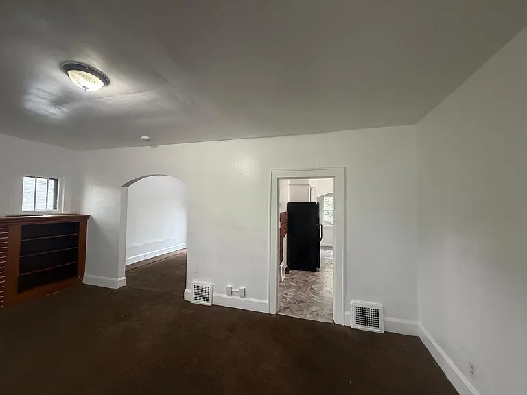 2610 Clyde Pl SW — Photo 8