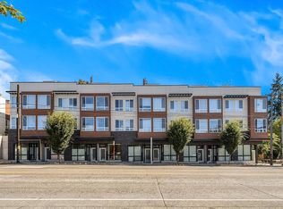 7500 15th Ave NW #F, Seattle, WA 98117