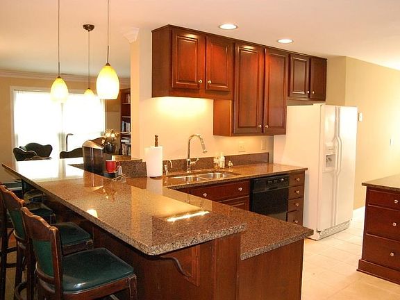 5th image of 8651 Jaffa Court East Dr APT 26