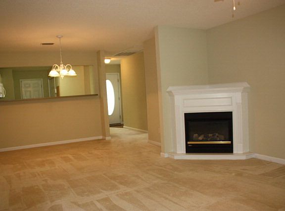 5th image of 514 Hedstrom Dr