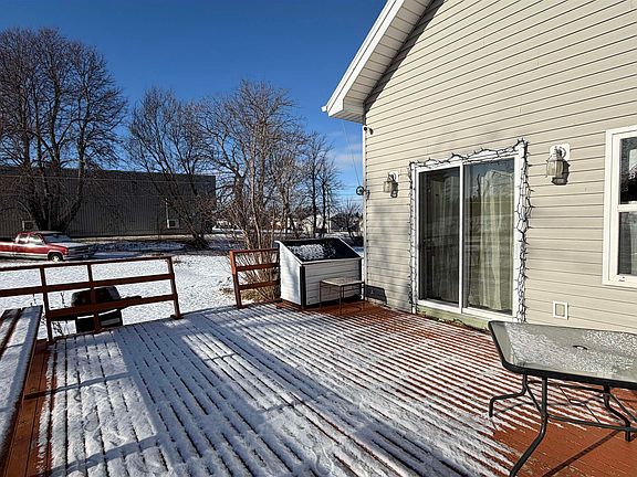 5th image of 177 East Dr
