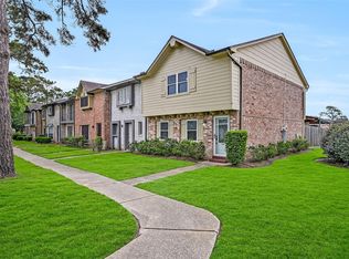 3954 Laura Leigh Ln, Friendswood, TX 77546