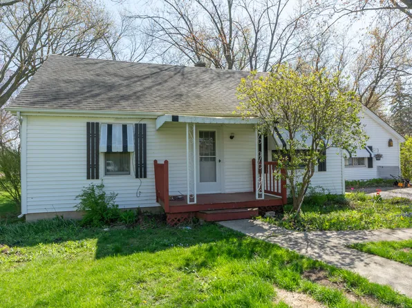38231 N Russell Ave, Beach Park, IL 60087