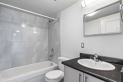 40 Soudan Ave #1205 — Photo 14