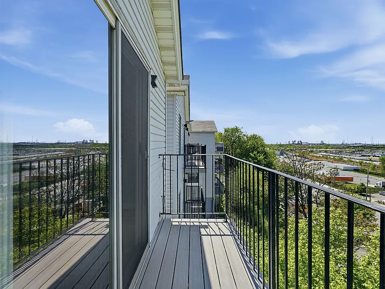 239 Terrace Ave #2 — Photo 22