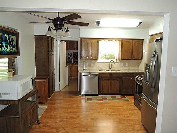 5th image of 1516 Fox St