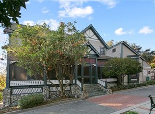 725 W 25th St, Upland, CA 91784