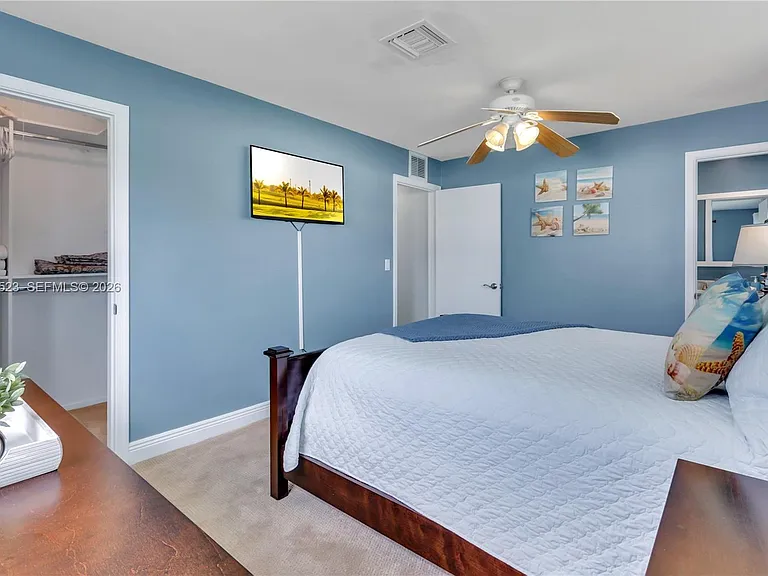 222 SE 11th Ct — Photo 11