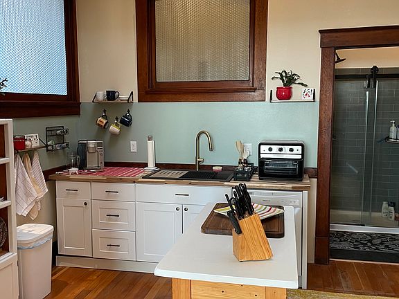 3rd image of 124 W Main St Suite 200