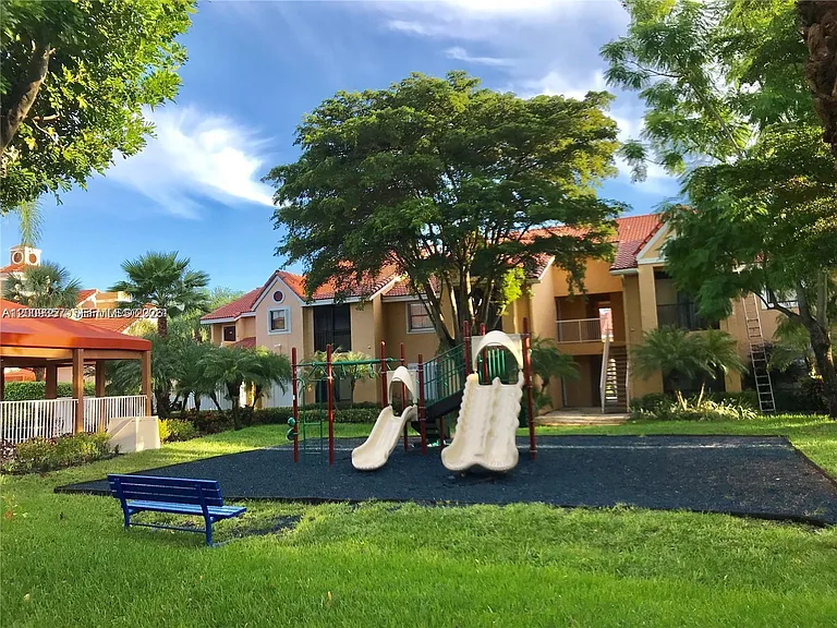 15551 SW 104th Ter #814 — Photo 26