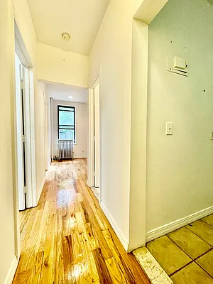 Rented by HOLTON REAL ESTATE INC. | media 14