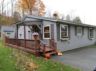 74 Hinman St, Newport, VT 05855