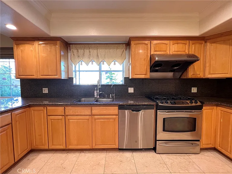 2411 Briargate Ln — Photo 12