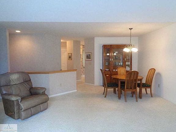2nd image of 6029 Madeira Dr #112