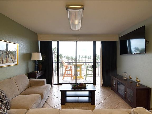 3rd image of 500 Padre Blvd