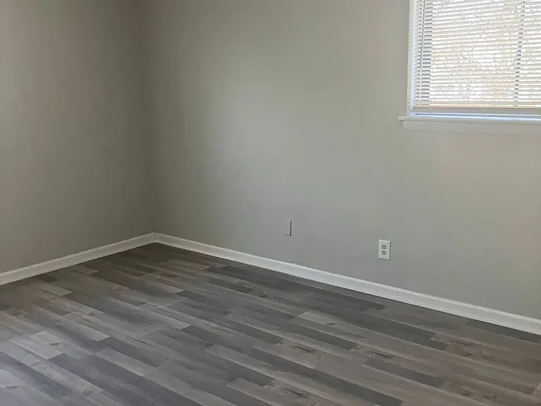 3600 Newport Ave — Photo 5