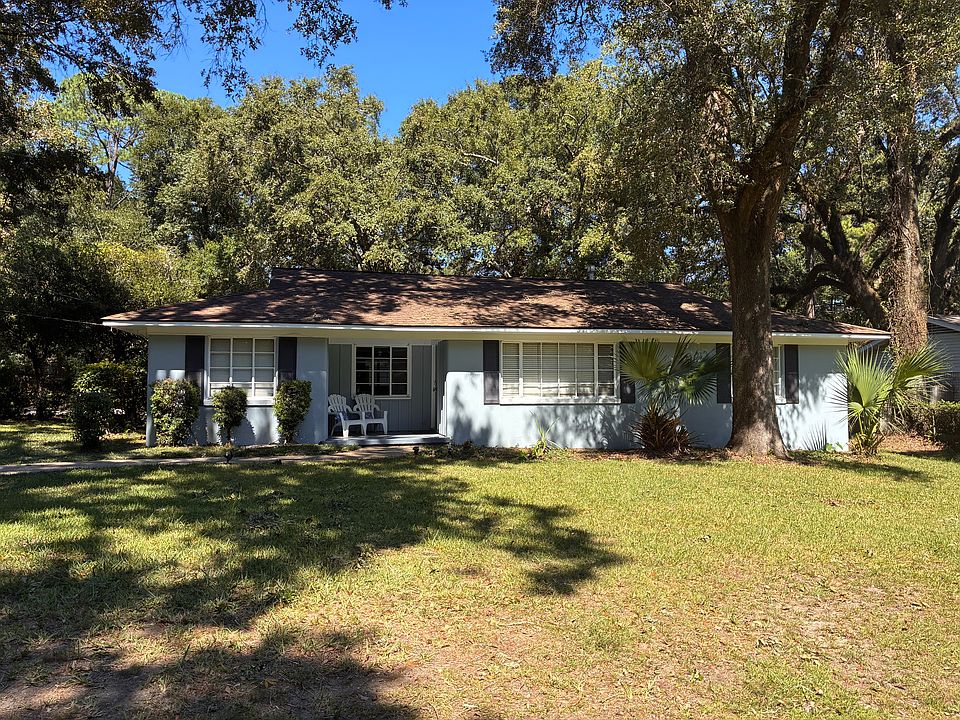 1st image of 3820 Shelley Dr
