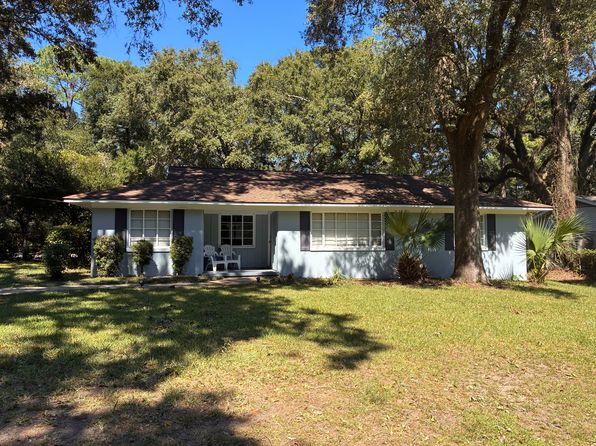 3820 Shelley Dr