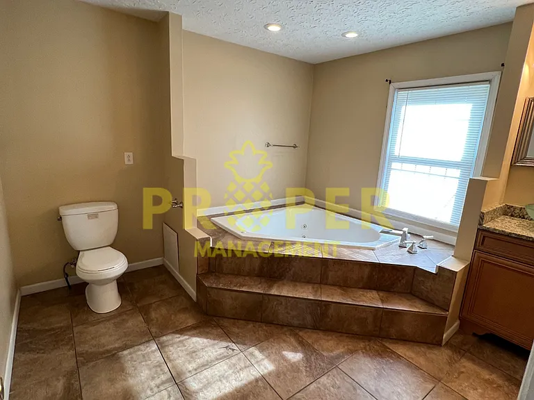 1440 Philadelphia Dr — Photo 6