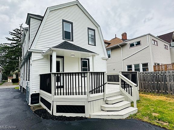 3rd image of 1427 Orchard Grove Ave