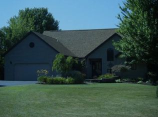 2006 Irene Dr, Baldwinsville, NY 13027