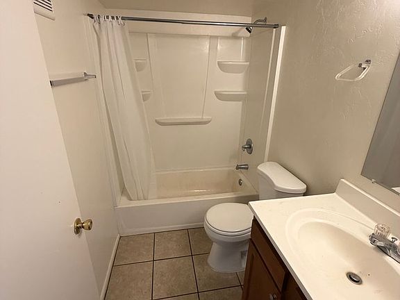 4th image of 3802 E Monte Vista Dr #8