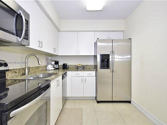 3rd image of 3300 NE 192nd St #Lp11