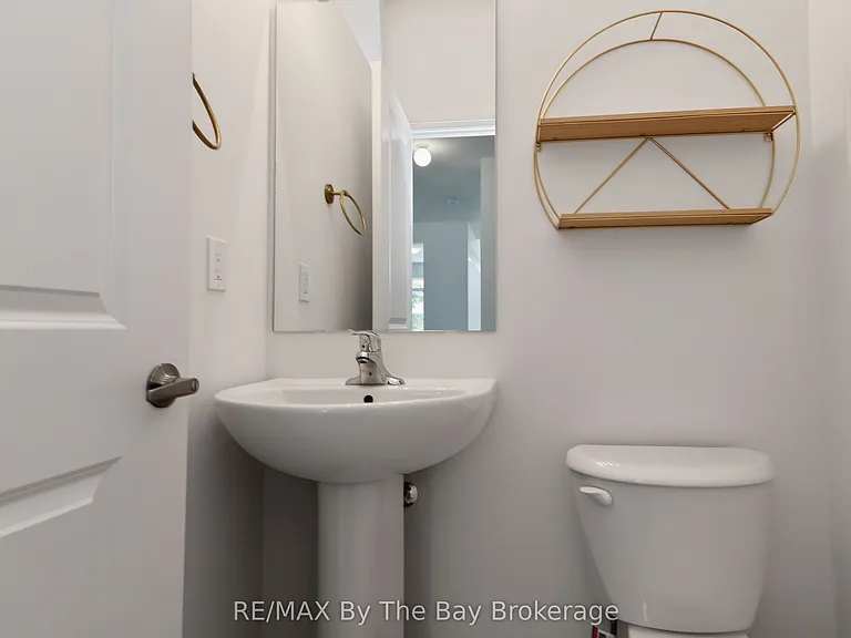 52 Amber Dr — Photo 11