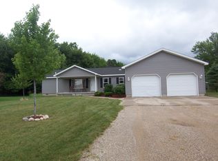 2915 S Meadowlark Dr, Mount Pleasant, MI 48858