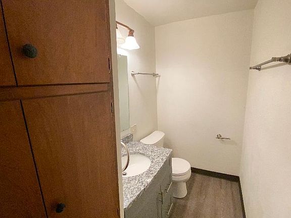 1st floor bathroom