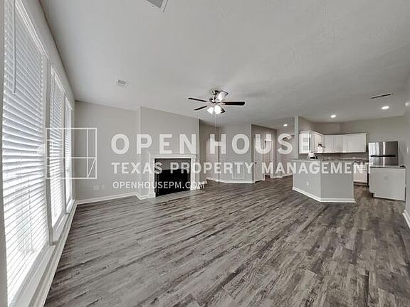 5th image of 7010 Apple Oak Ct