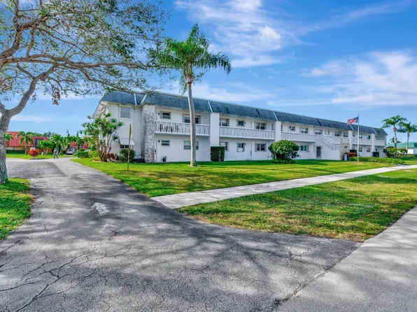 3154 Meridian Way S #2, Palm Beach Gardens, FL 33410