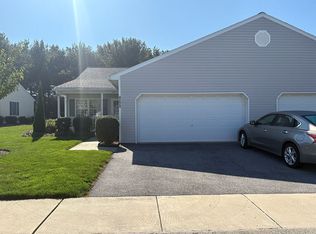 4071 Woodspring Ln, York, PA 17402