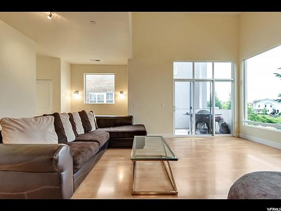 5th image of 10384 S Clarks Hill Dr #5