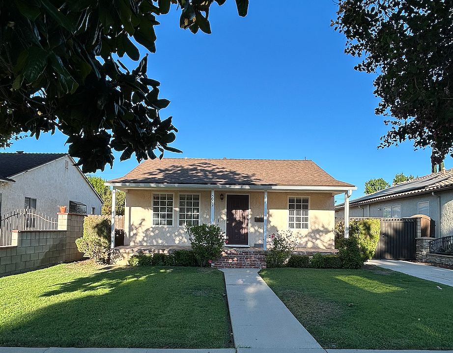 1st image of 5008 Newcastle Ave