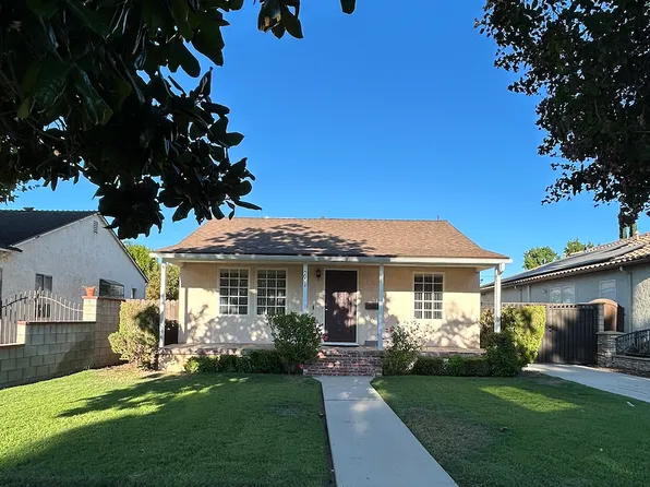 5008 Newcastle Ave, Encino, CA 91316