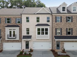 2735 Hallwood Ln, Suwanee, GA 30024