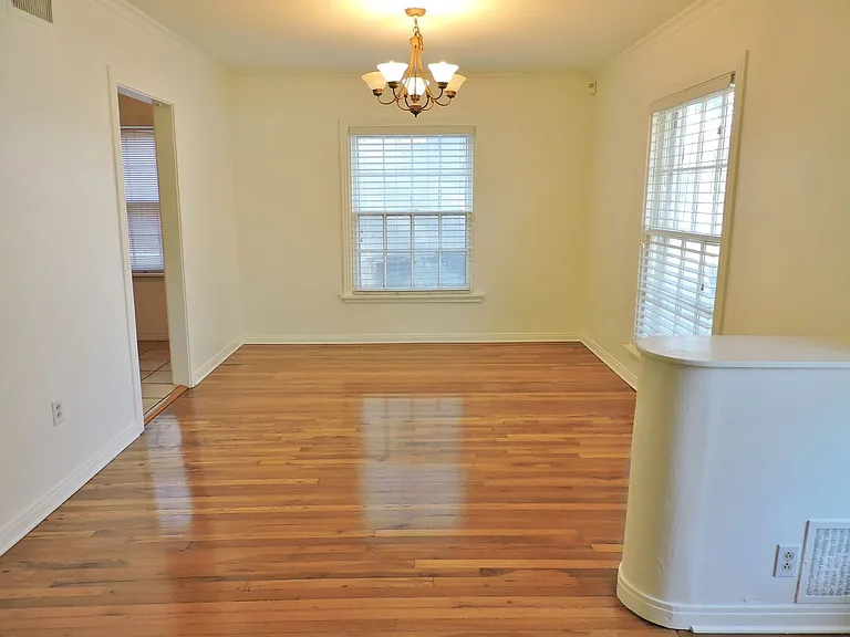 3425 Westcliff Rd S — Photo 5