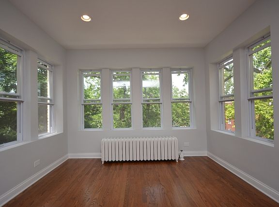 2nd image of 1721 W Bryn Mawr Ave #3