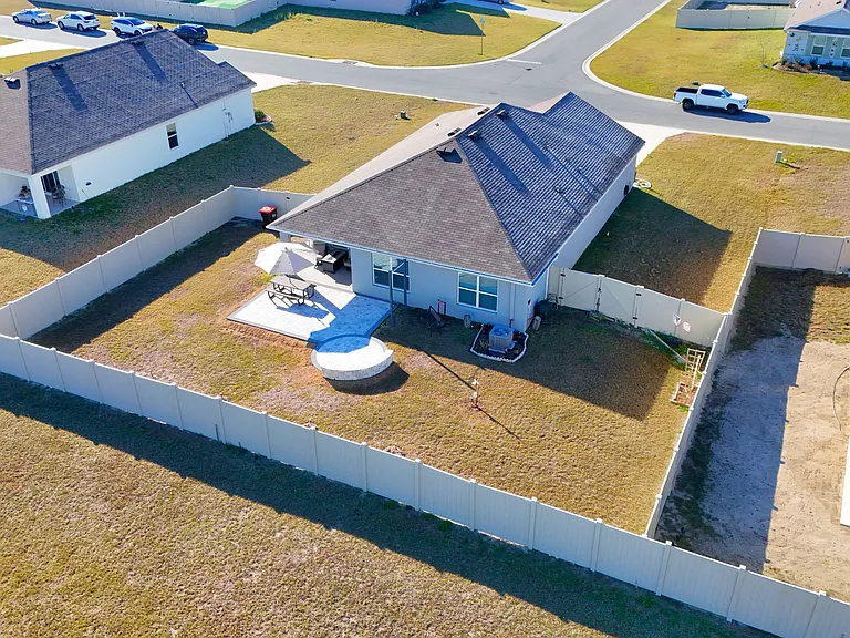 7011 SW 136th Ln — Photo 27