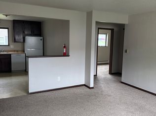 760 Ryan Ave #2, Hiawatha, IA 52233