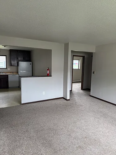 760 Ryan Ave #2 Photo 1