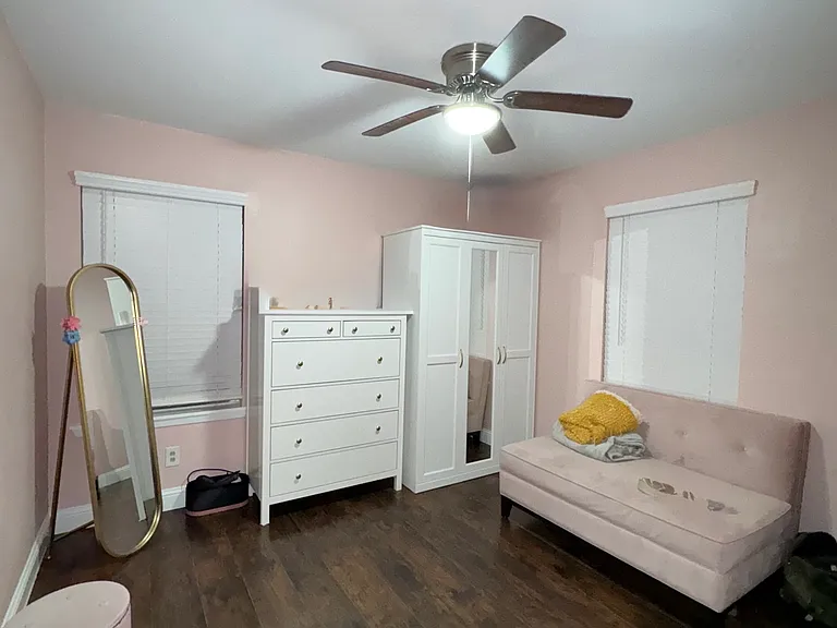 9605 Kittyhawk Ln — Photo 6