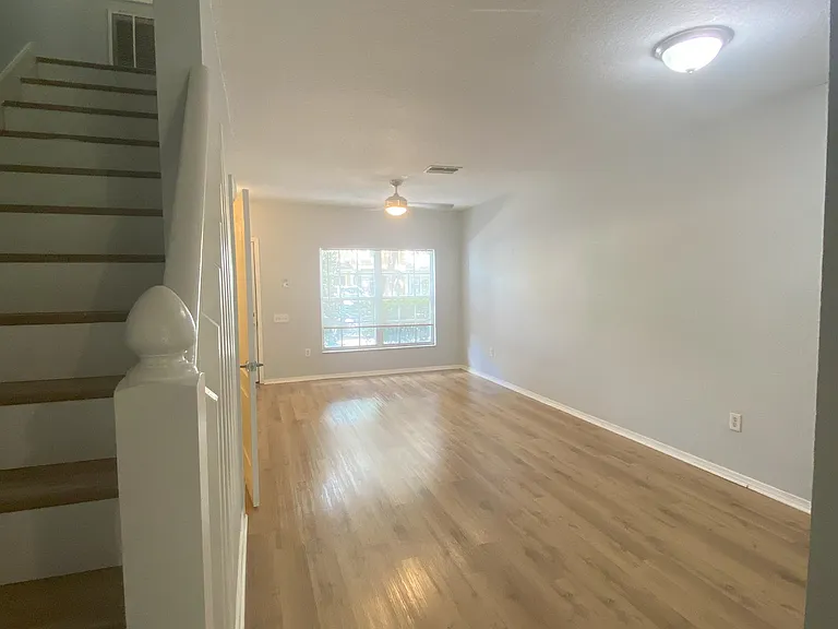 1307 Throckmorton Dr — Photo 16