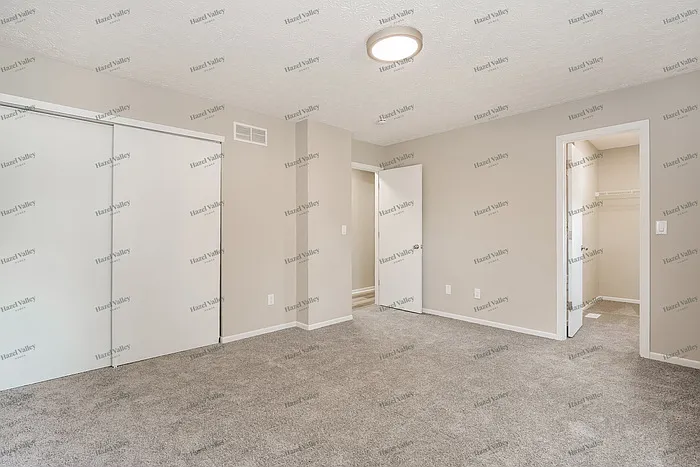 6806 Bennell Dr — Photo 11