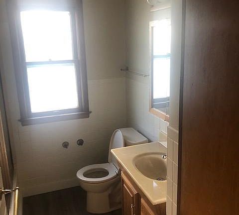 4th image of 21221 Westport Ave