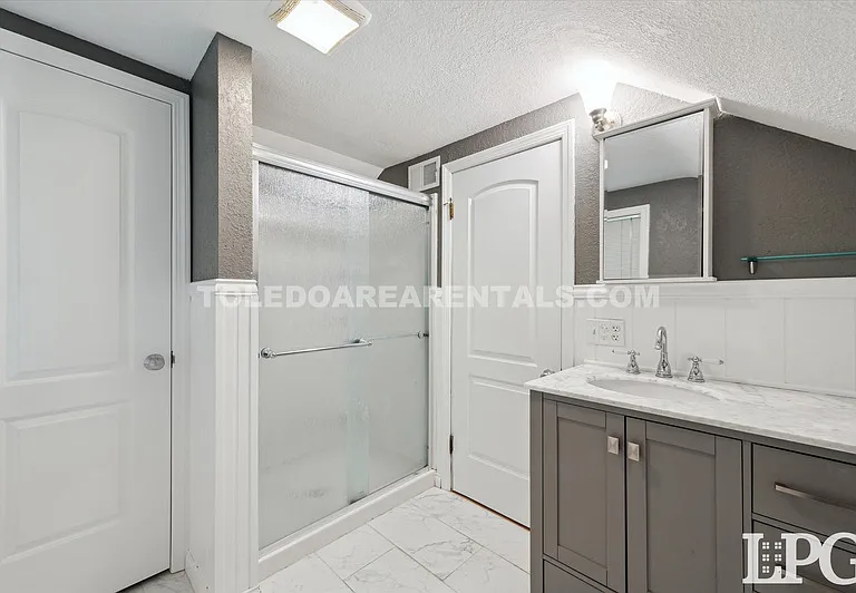 391 Perry Dr — Photo 26
